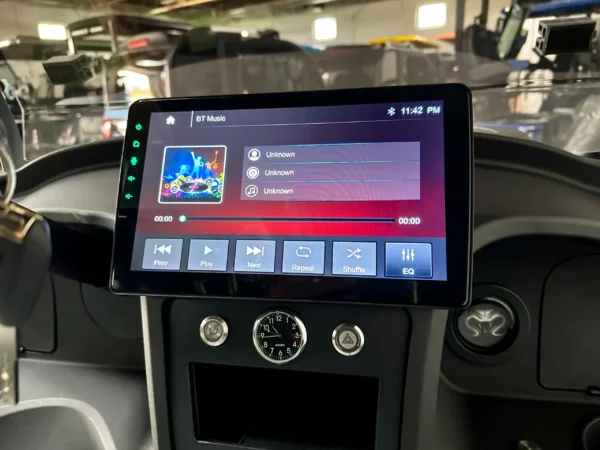 Venom EV G Wagon 6-Seat - Image 2