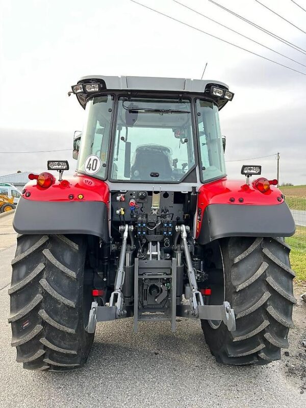 2023 Massey Ferguson 5S.115 Dyna-4 Efficient - Image 5