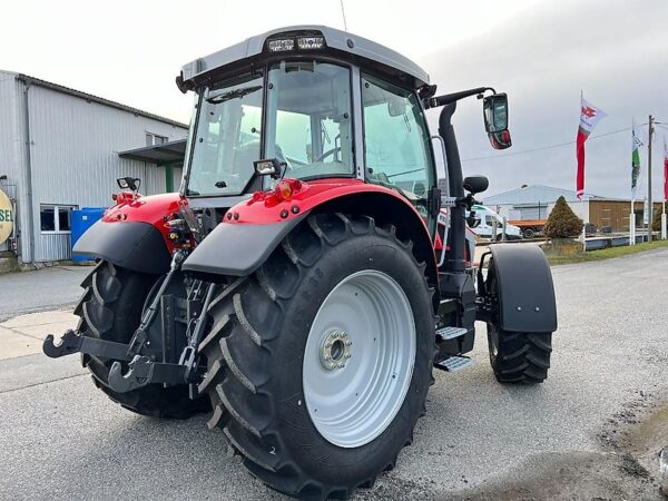 2023 Massey Ferguson 5S.115 Dyna-4 Efficient - Image 6