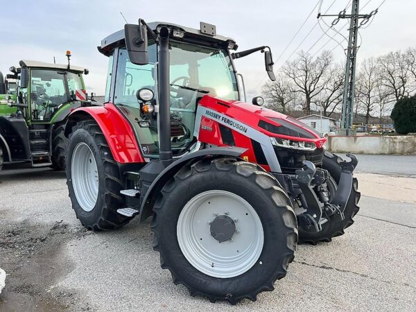 2023 Massey Ferguson 5S.115 Dyna-4 Efficient - Image 7
