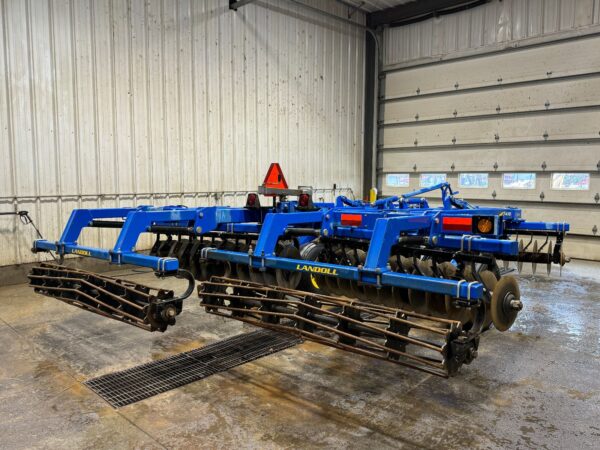 Landoll 7410-14 14' vertical tillage Disc Ploughs - Image 2