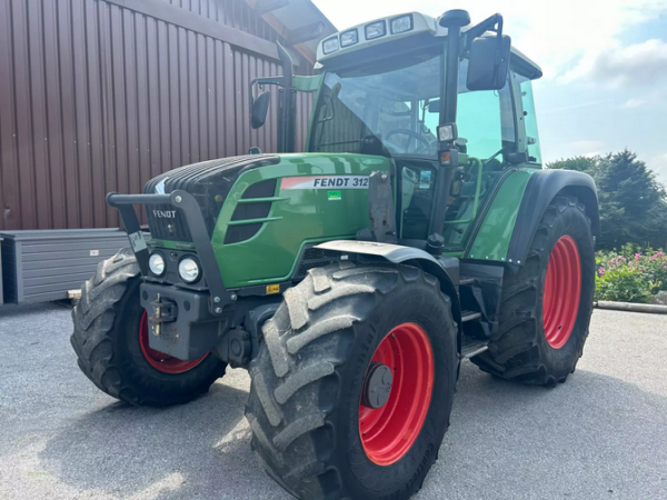 Fendt 312 Vario Tractor - Image 3