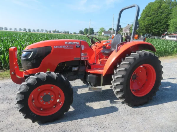 2016 Kubota M5660SUD Tractor