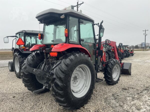 2014 MASSEY FERGUSON 4610 Tractor - Image 6