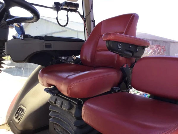 2013 Case IH Magnum 235 Tractor - Image 4