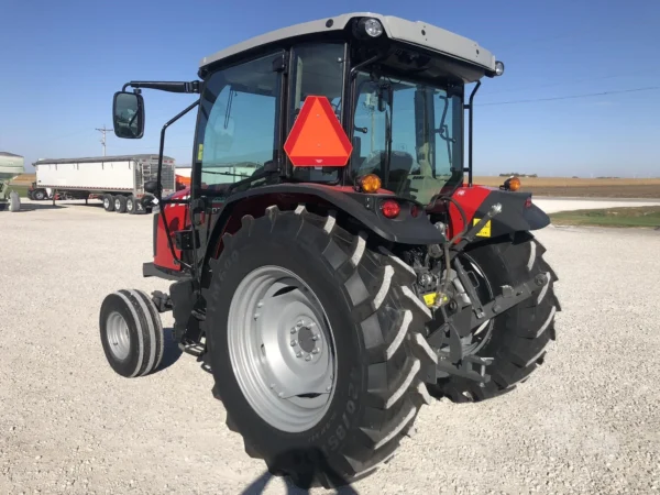 2023 MASSEY FERGUSON 4707 Tractor - Image 6